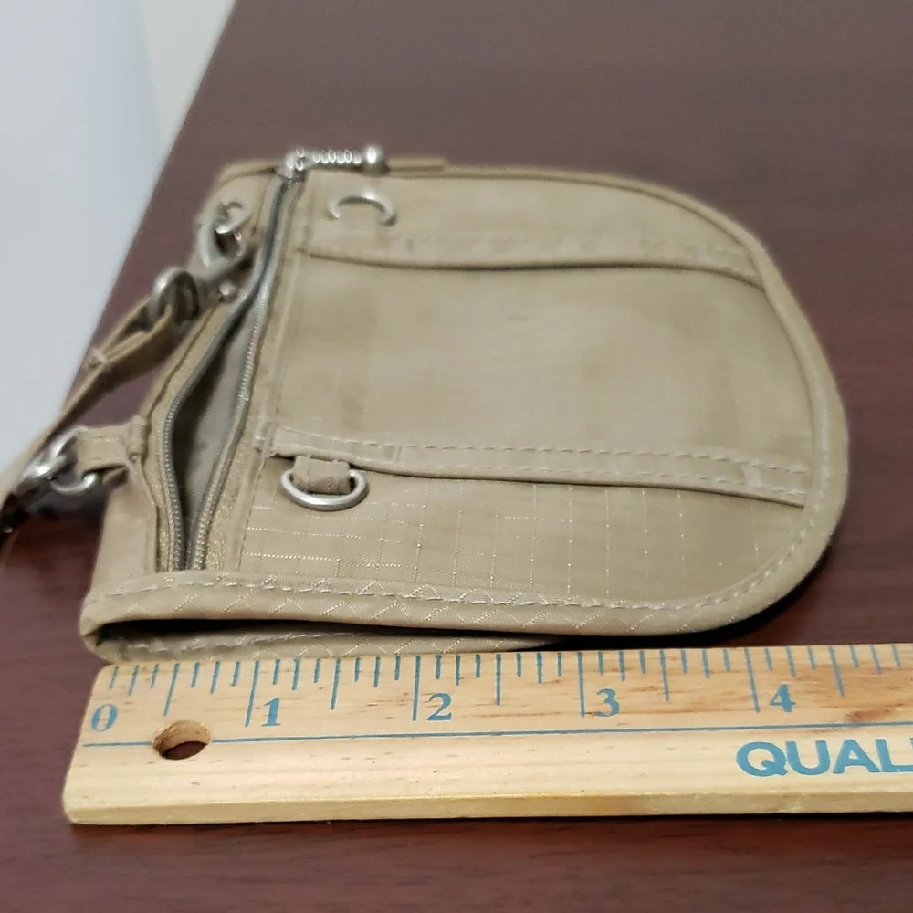 BAGGALLINI Stylish Tan‎ Crossbody Mini Bag